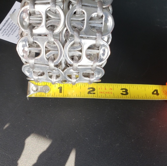 Soda Pop Top Bracelet - Picture 5 of 6